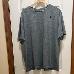 Nike Men's Heather Gray Short Sleeve Tee